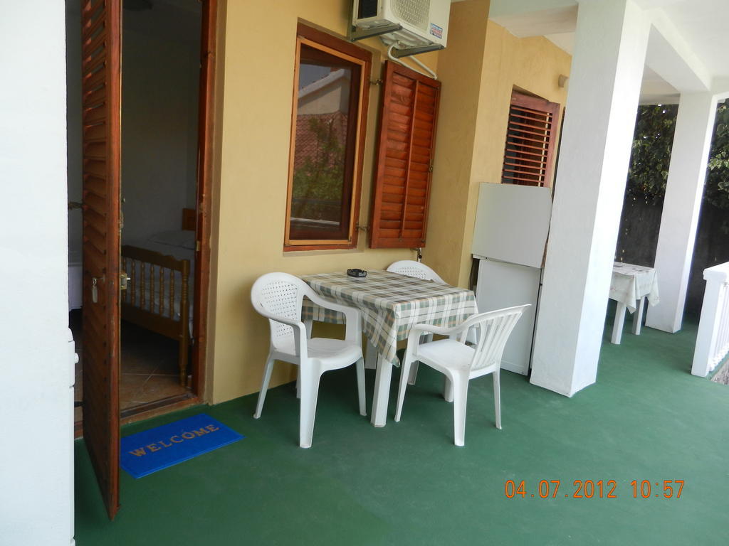Apartments Sino More Tivat Exterior foto