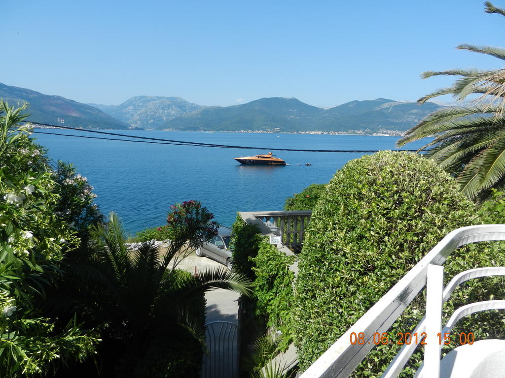 Apartments Sino More Tivat Exterior foto